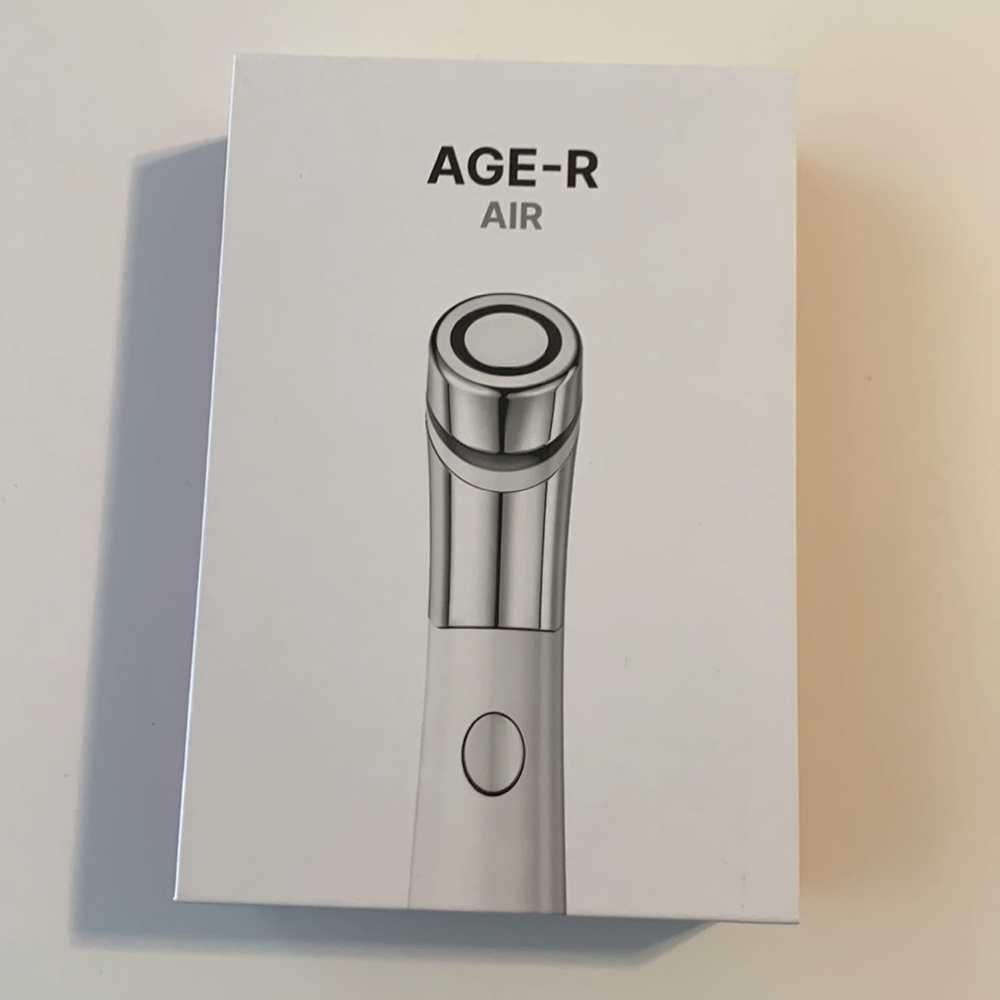 Medicube AGE-R AIR. Used once. Excellent condition.